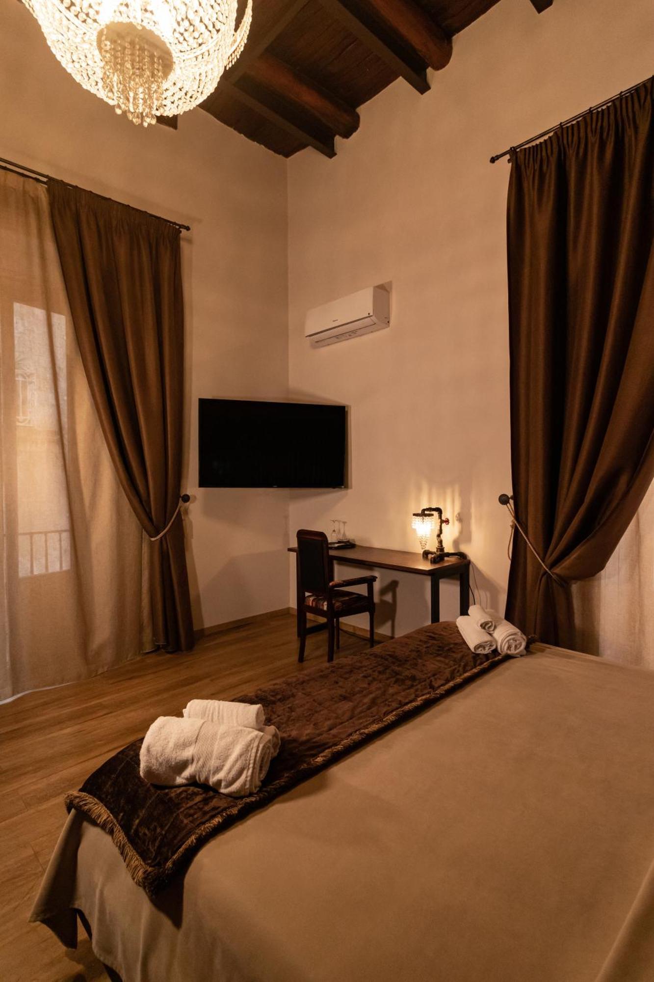 نابولي Duomo Luxury Suites المظهر الخارجي الصورة